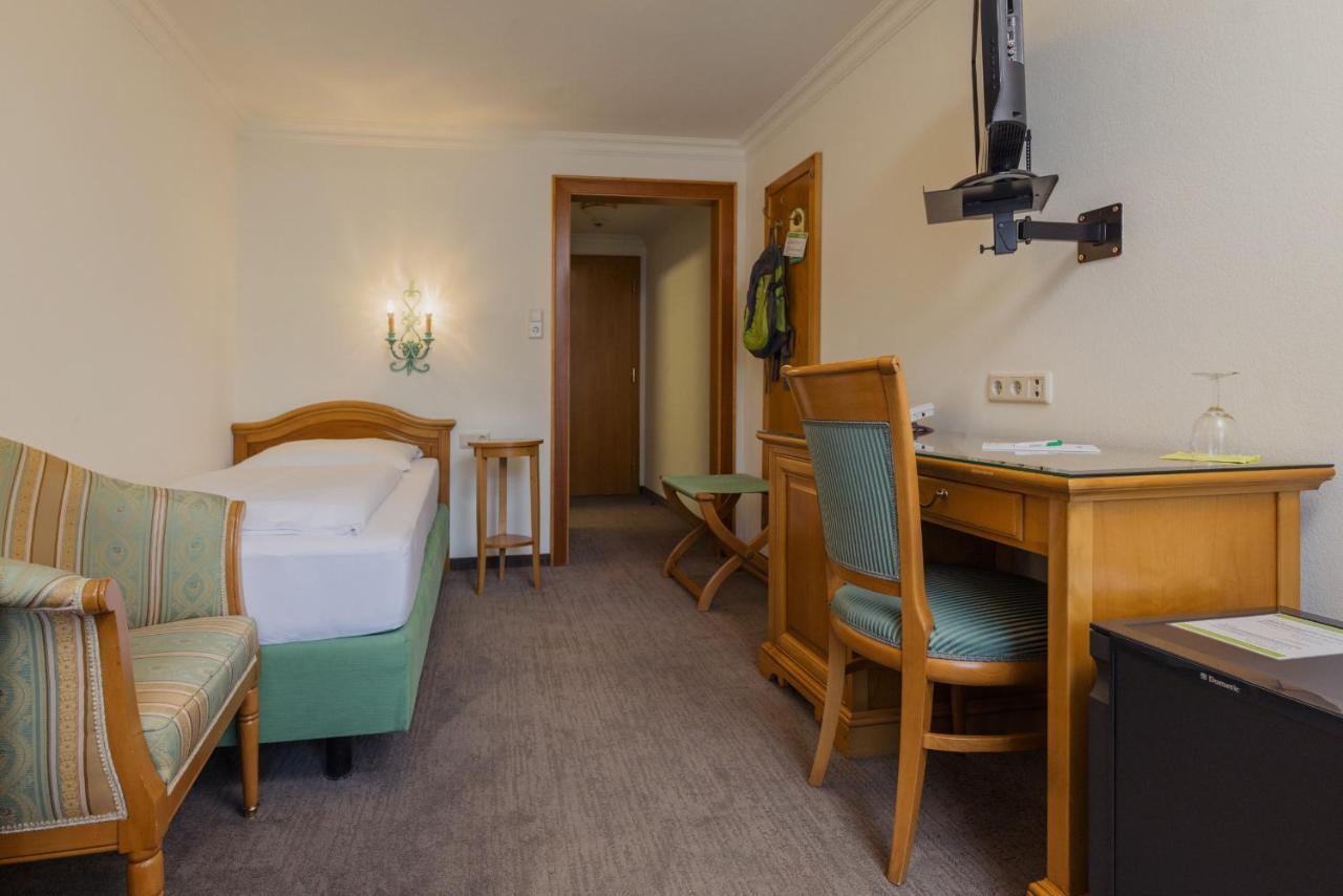 Hotel Tauernhof Kaprun Esterno foto